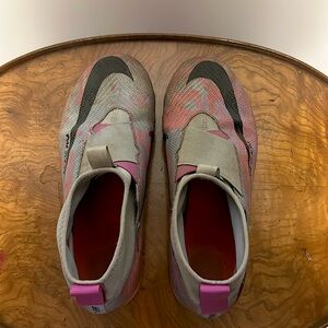 Nike mercurial slip on mid rise cleats youth 6Y.